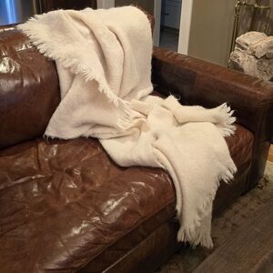 Windermere Alpaca Wool Throw Blanket Cozy Luxurious Decor Accent Textile Cream